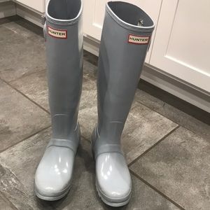Hunter boots size 8 light blue